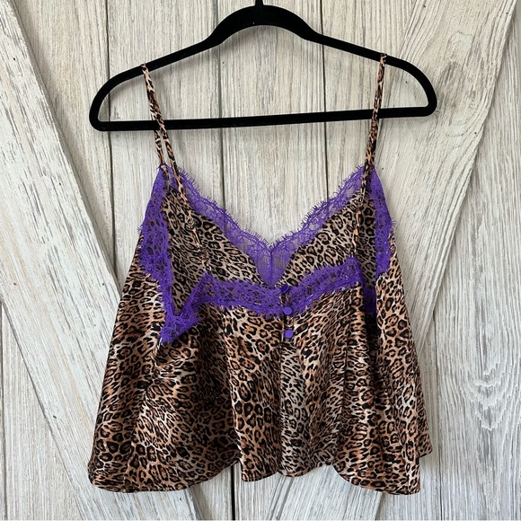 Victoria’s Secret Leopard Print Lace Trim Camisole - Picture 6 of 14